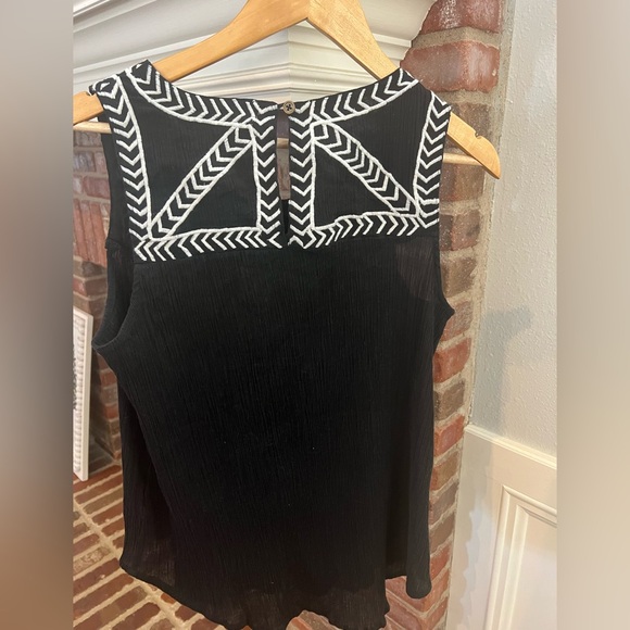 Sloan Rouge Black and White cotton sleeveless top - Picture 2 of 5